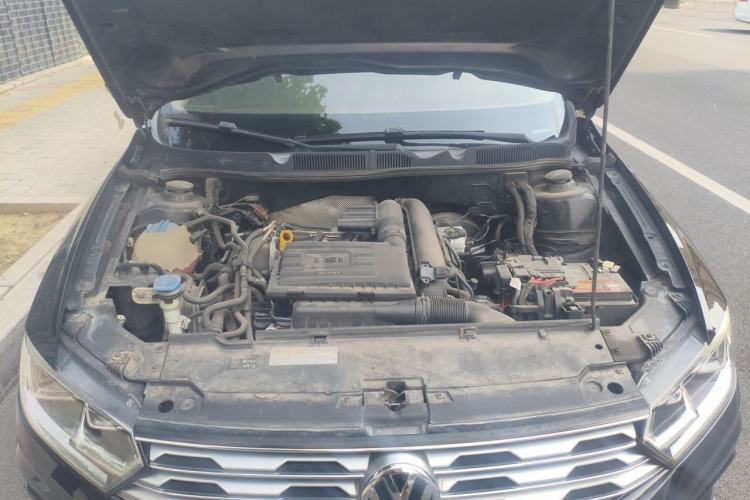 Used Volkswagen C-TREK 2017 230TSI DSG Comfort Version Engine Bay