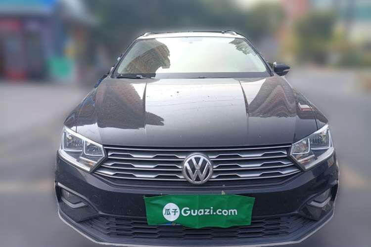 Used Volkswagen C-TREK 2017 230TSI Manual Comfort Version Front
