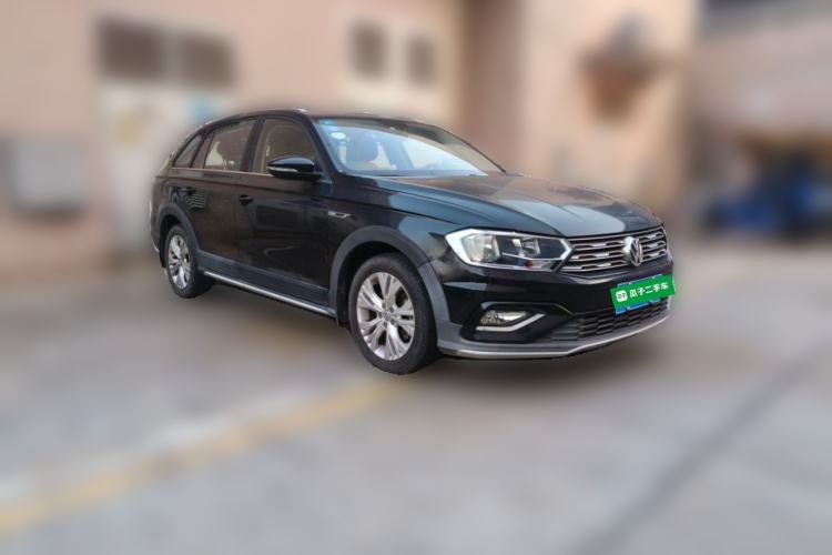 Used Volkswagen C-TREK 2017 230TSI DSG Comfort Version Front Right 45 Deg