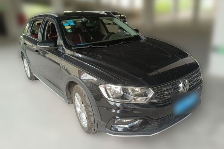 Used Volkswagen C-TREK 2017 1.6L Automatic Comfort Model Front Right 45 Deg