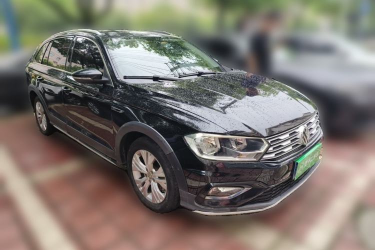 Used Volkswagen C-TREK 2017 230TSI DSG Comfort Version Front Right 45 Deg