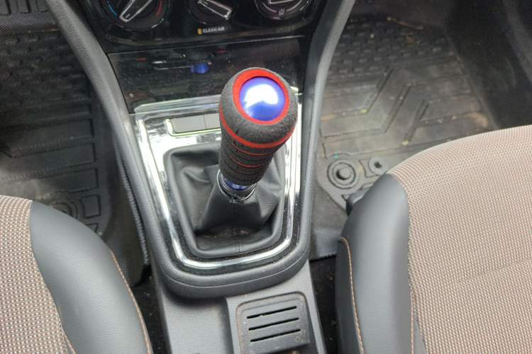 Used Volkswagen C-TREK 2017 1.6L Manual Comfort Model Gear Lever