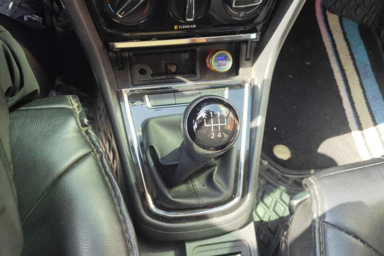 Used Volkswagen C-TREK 2017 1.6L Manual Comfort Model Gear Lever