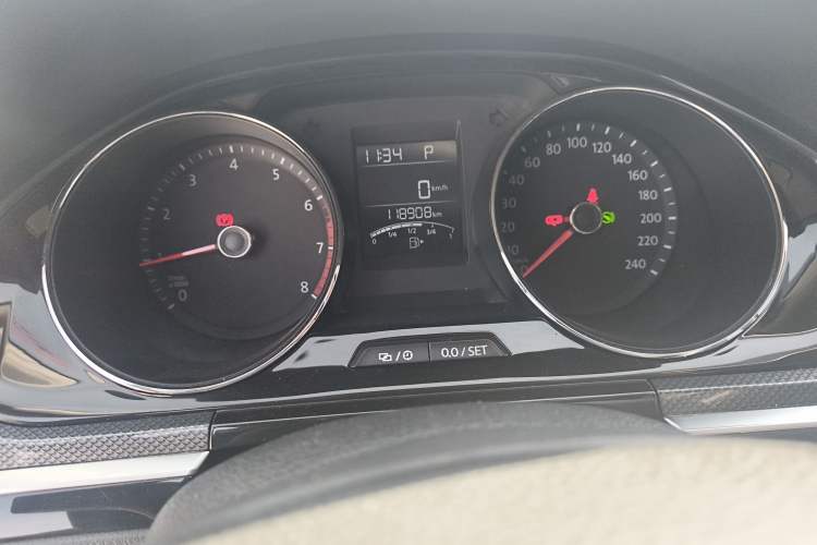 Used Volkswagen C-TREK 2017 1.6L Automatic Comfort Model Instrument Cluster