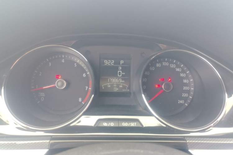 Used Volkswagen C-TREK 2017 230TSI DSG Comfort Version Instrument Cluster