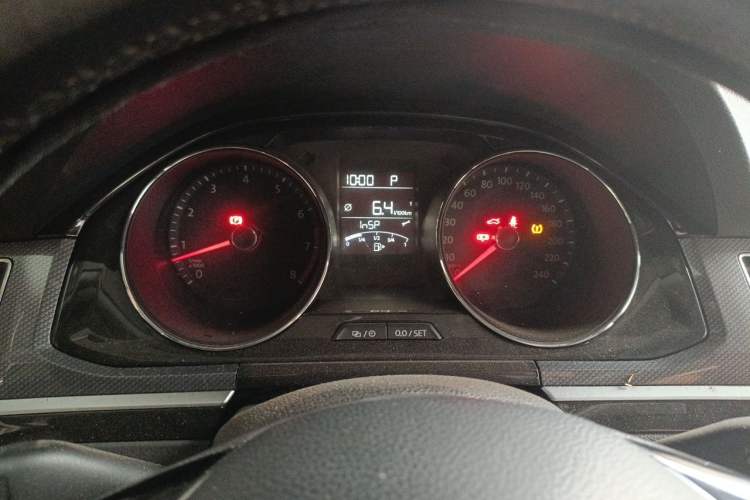 Used Volkswagen C-TREK 2017 1.6L Automatic Comfort Model Instrument Cluster
