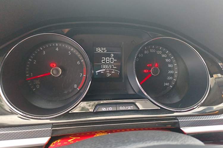 Used Volkswagen C-TREK 2017 1.6L Manual Comfort Model Instrument Cluster