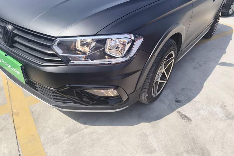 Used Volkswagen C-TREK 2017 1.6L Automatic Comfort Model Left Front Headlight