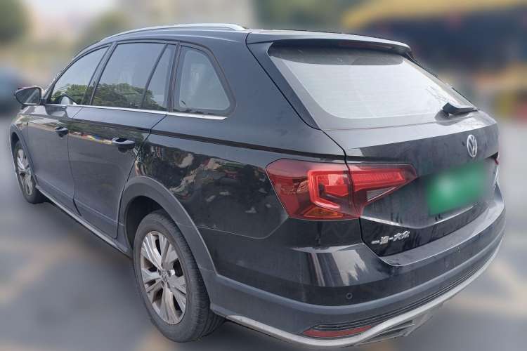 Used Volkswagen C-TREK 2017 230TSI Manual Comfort Version Rear Left 45 Deg