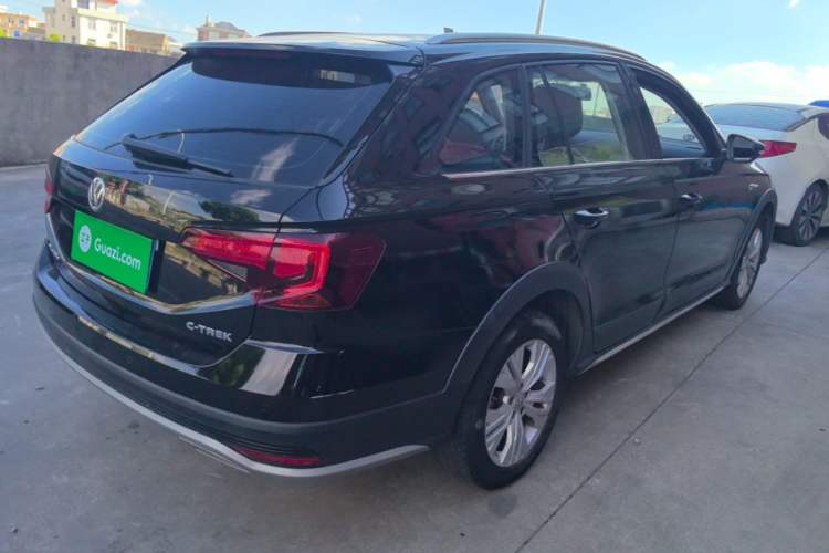 Used Volkswagen C-TREK 2017 1.6L Automatic Comfort Model Rear Right 45 Deg