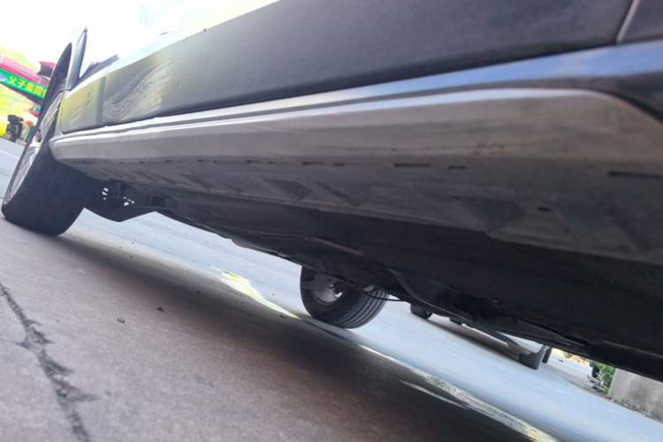 Used Volkswagen C-TREK 2017 1.6L Automatic Comfort Model Right Side Sill