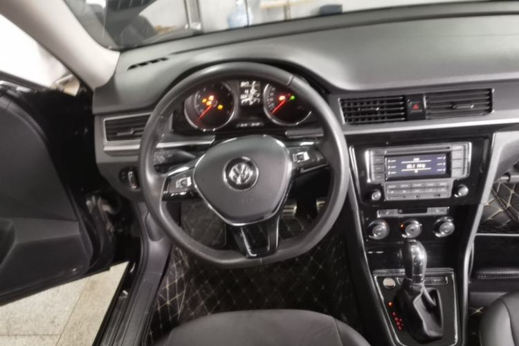 Used Volkswagen C-TREK 2017 230TSI DSG Luxury Model Steering Wheel