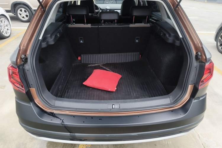 Used Volkswagen C-TREK 2017 1.6L Automatic Comfort Model Trunk