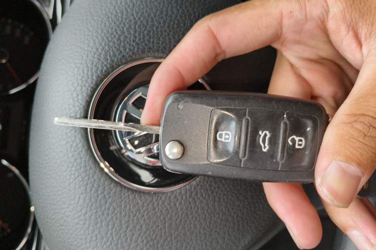 Used Volkswagen C-TREK 2017 1.6L Automatic Comfort Model Vehicle Key