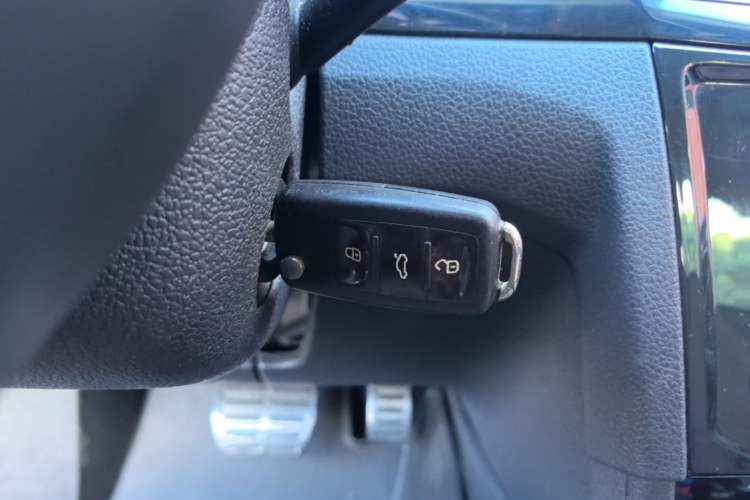 Used Volkswagen C-TREK 2017 1.6L Automatic Comfort Model Vehicle Key