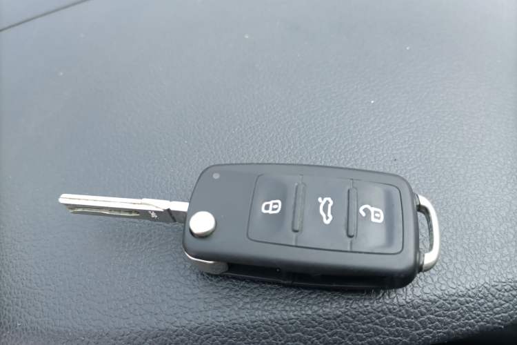 Used Volkswagen C-TREK 2017 230TSI Manual Comfort Version Vehicle Key