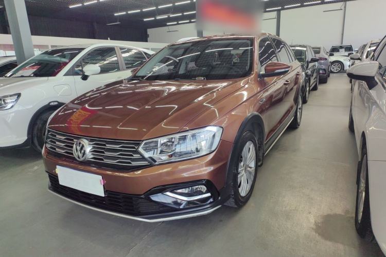 Used Volkswagen C-TREK 2017 1.6L Automatic Comfort Model Guazi used car, China used car export, Used car for sale, Used cars, Cheapest cars for sale