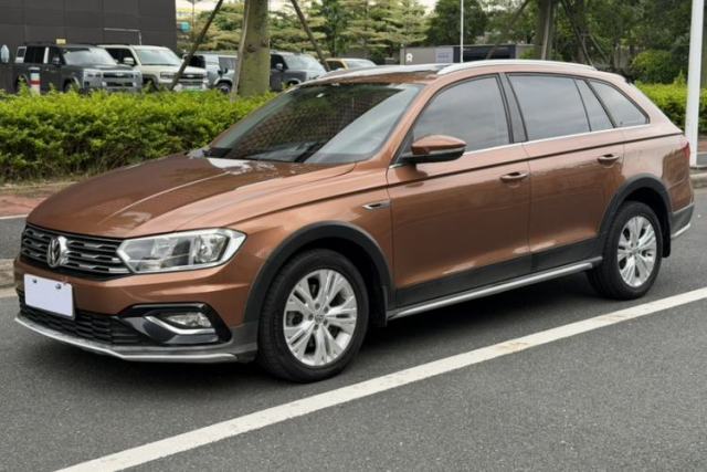 Used Volkswagen C-TREK 2017 230TSI DSG Comfort Version