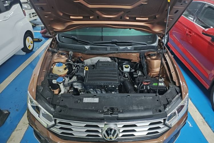 Used Volkswagen C-TREK 2017 1.6L Automatic Comfort Model Engine Bay