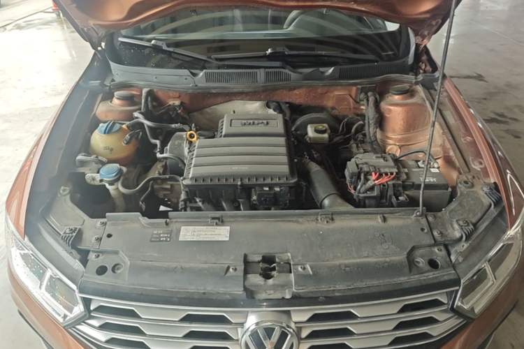 Used Volkswagen C-TREK 2017 1.6L Automatic Comfort Model Engine Bay