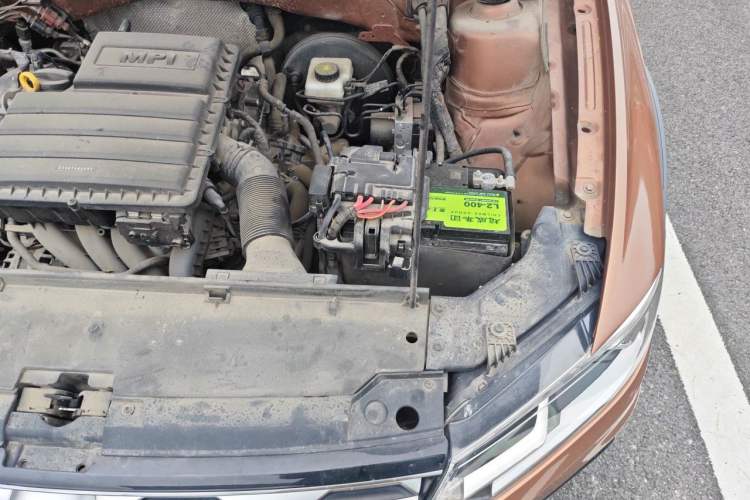 Used Volkswagen C-TREK 2017 1.6L Automatic Comfort Model Engine Bay Left