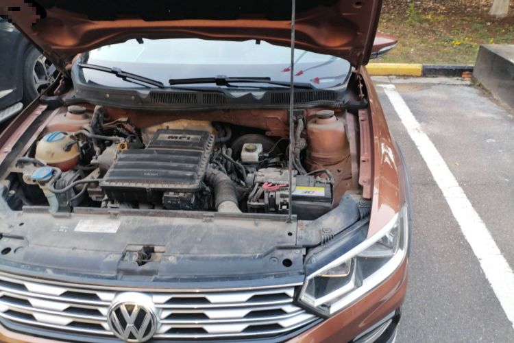 Used Volkswagen C-TREK 2017 1.6L Automatic Comfort Model Engine Bay Left