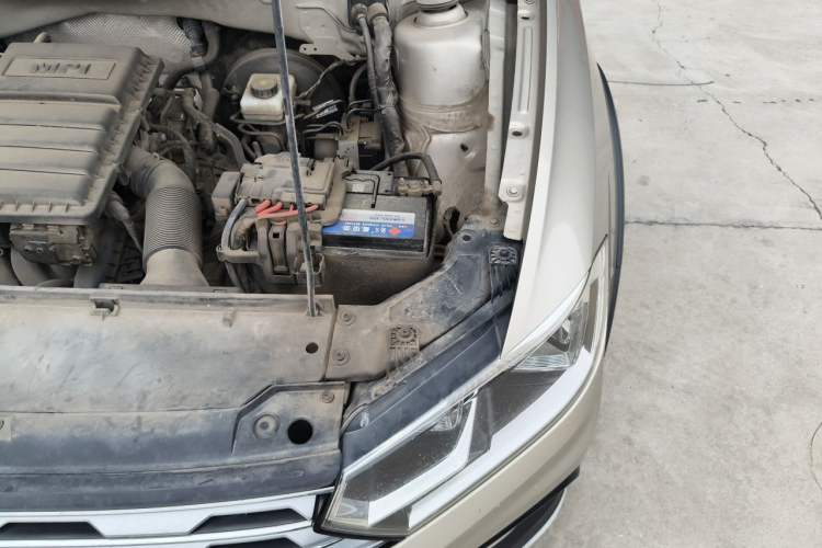 Used Volkswagen C-TREK 2017 1.6L Automatic Comfort Model Engine Bay Left