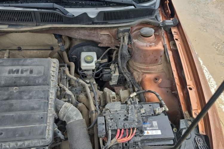 Used Volkswagen C-TREK 2017 1.6L Automatic Comfort Model Engine Bay Left