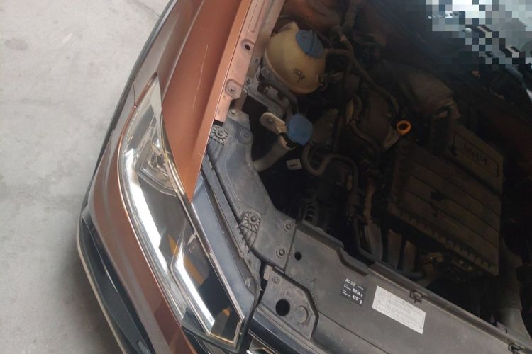 Used Volkswagen C-TREK 2017 1.6L Automatic Comfort Model Engine Bay Right