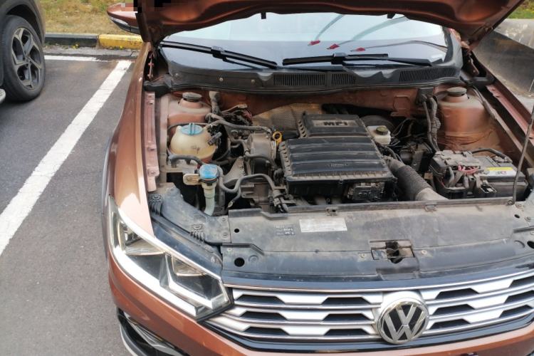 Used Volkswagen C-TREK 2017 1.6L Automatic Comfort Model Engine Bay Right