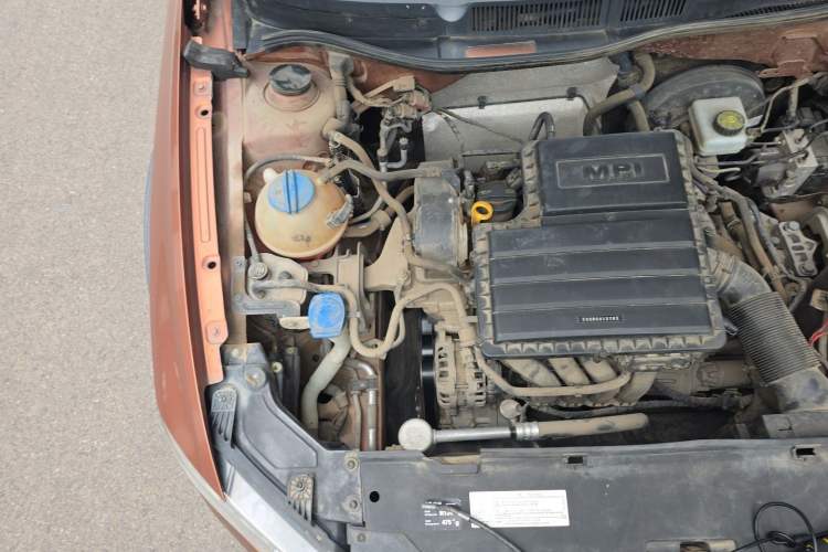 Used Volkswagen C-TREK 2017 1.6L Automatic Comfort Model Engine Bay Right
