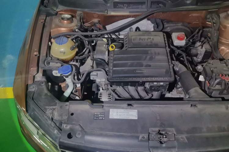 Used Volkswagen C-TREK 2017 1.6L Automatic Comfort Model Engine Bay Right