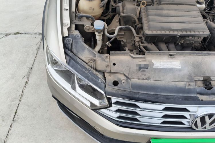 Used Volkswagen C-TREK 2017 1.6L Automatic Comfort Model Engine Bay Right