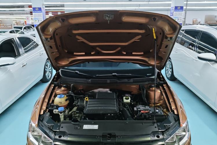 Used Volkswagen C-TREK 2017 1.6L Automatic Comfort Model Engine Bay