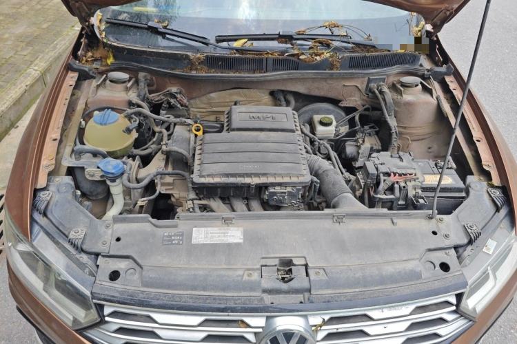Used Volkswagen C-TREK 2017 1.6L Automatic Luxury Model Engine Bay
