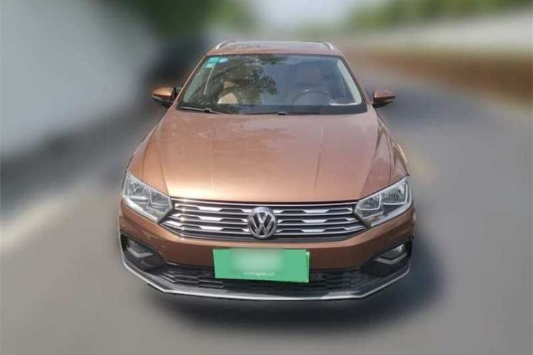 Used Volkswagen C-TREK 2017 230TSI DSG Luxury Model Exterior 2