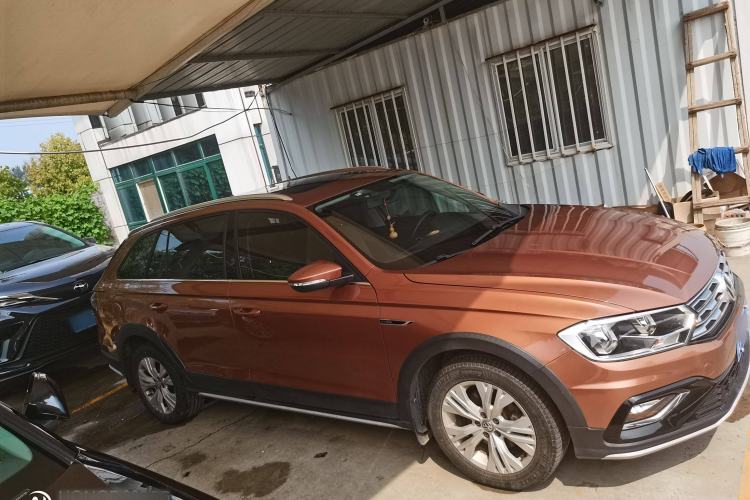 Used Volkswagen C-TREK 2017 1.6L Automatic Comfort Model Exterior 2