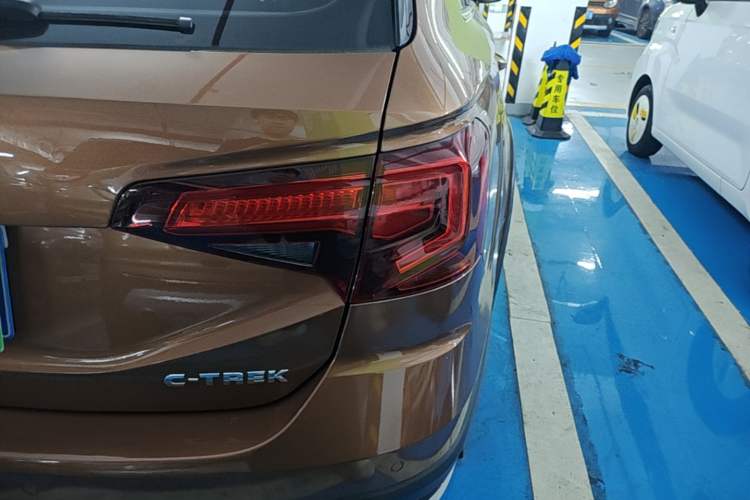 Used Volkswagen C-TREK 2017 1.6L Automatic Comfort Model Exterior 3