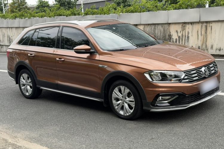 Used Volkswagen C-TREK 2017 230TSI DSG Comfort Version Exterior 6