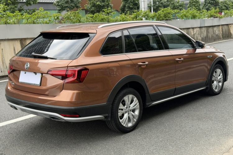 Used Volkswagen C-TREK 2017 230TSI DSG Comfort Version Exterior 7