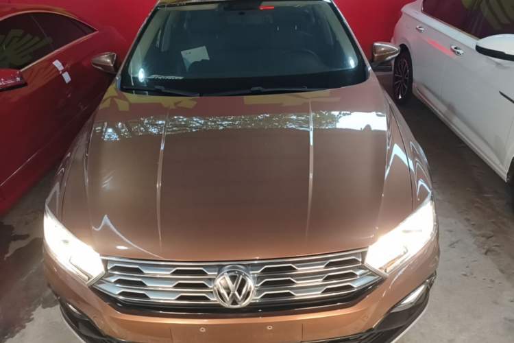 Used Volkswagen C-TREK 2017 1.6L Automatic Comfort Model Front