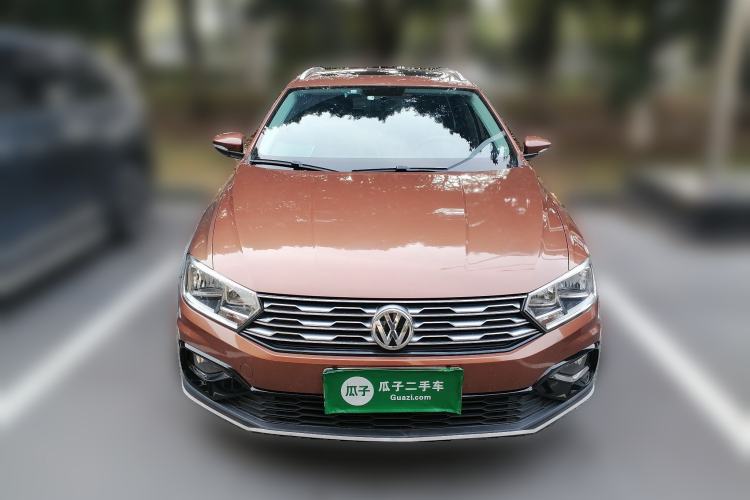 Used Volkswagen C-TREK 2017 1.6L Automatic Comfort Model Front