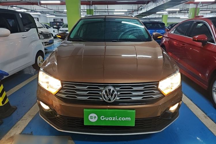 Used Volkswagen C-TREK 2017 1.6L Automatic Comfort Model Front