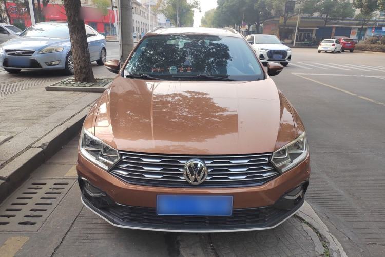 Used Volkswagen C-TREK 2017 1.6L Automatic Comfort Model Front