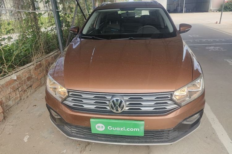 Used Volkswagen C-TREK 2017 1.6L Automatic Comfort Model Front