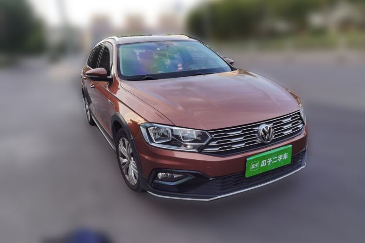 Used Volkswagen C-TREK 2017 1.6L Automatic Comfort Model Front Right 45 Deg