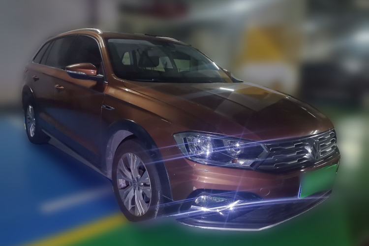 Used Volkswagen C-TREK 2017 1.6L Automatic Comfort Model Front Right 45 Deg