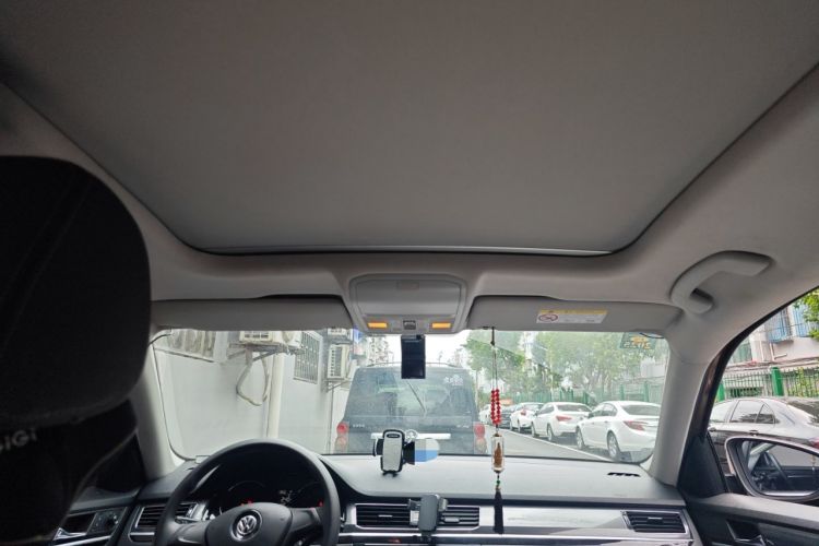 Used Volkswagen C-TREK 2017 230TSI DSG Comfort Version Headliner