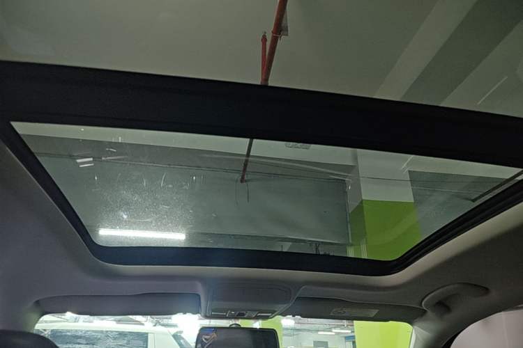 Used Volkswagen C-TREK 2017 1.6L Automatic Comfort Model Headliner