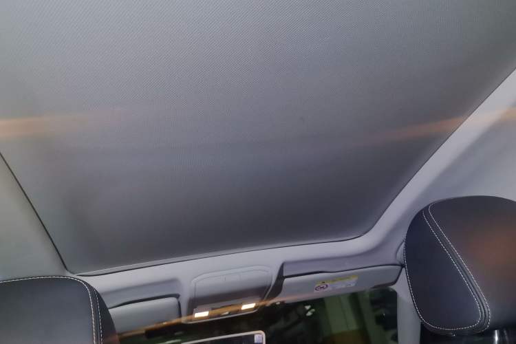 Used Volkswagen C-TREK 2017 1.6L Automatic Comfort Model Headliner